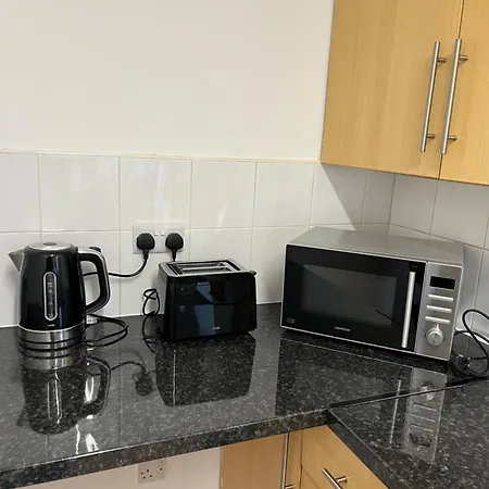 Kettering Service Accomodation 2Brh Freeparking Wifi Smart Tv Tea & Coffee Exterior photo