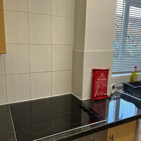 Kettering Service Accomodation 2Brh Freeparking Wifi Smart Tv Tea & Coffee Exterior photo