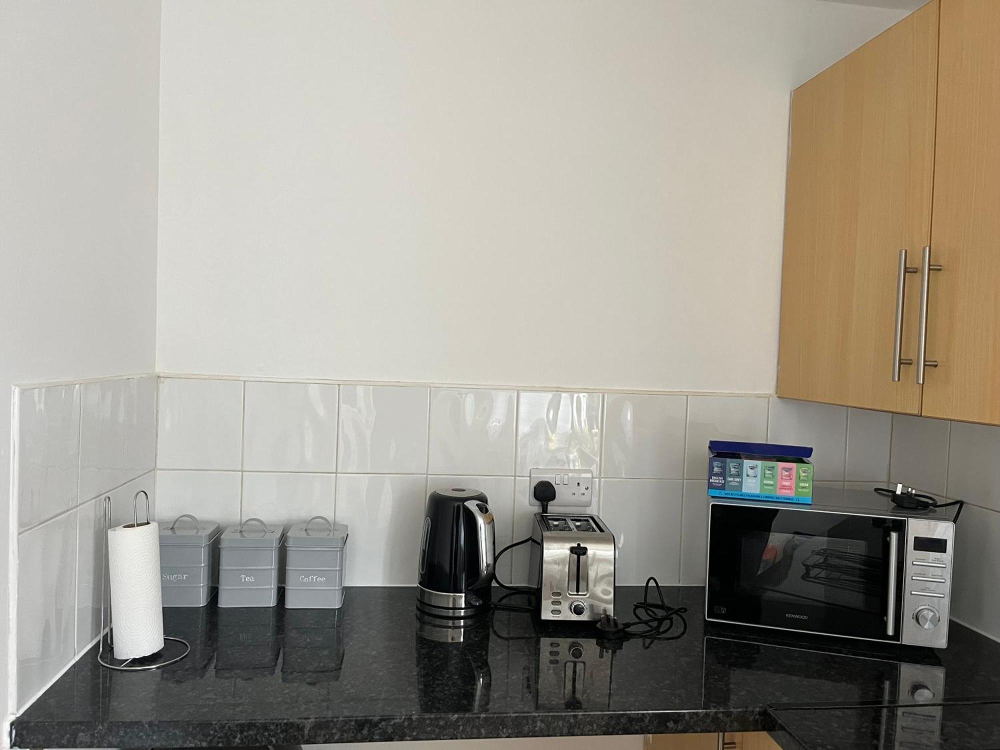 Service 2brh Freeparking Wifi Smart Tv Tea & Coffee * Kettering